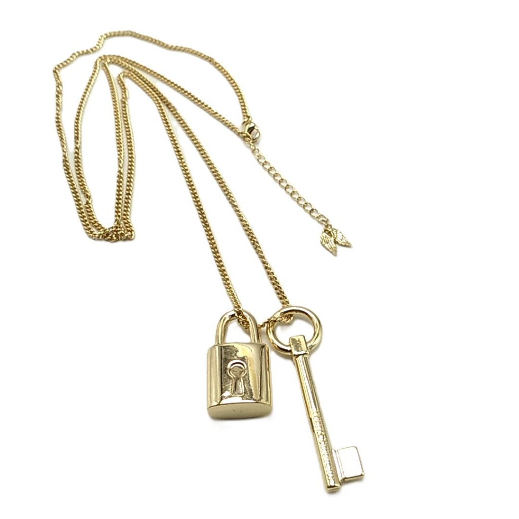 Victorias Secret Goldtone Scandalous Lock Key Pendant Statement Necklace Nwot 26$
